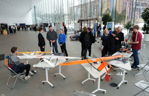 Выставка Центра молодежной роботехники